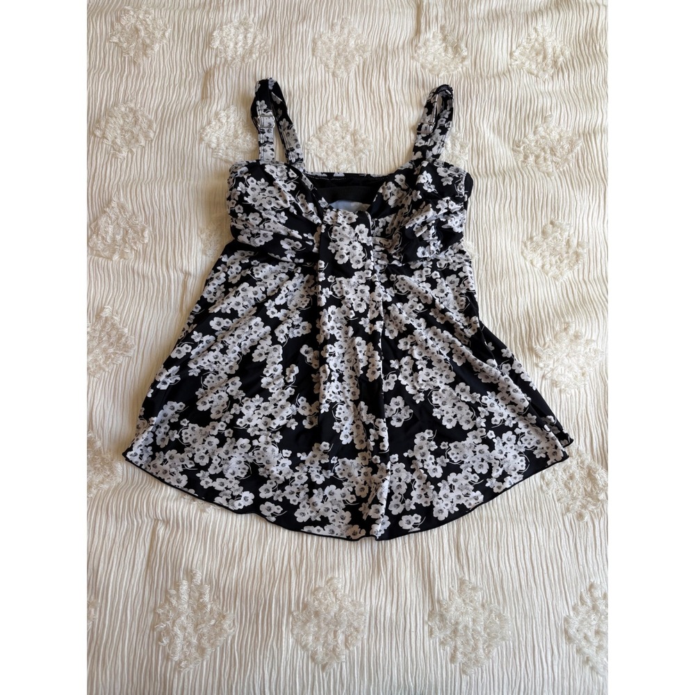 Mazu Swim Black White Floral Tankini Top Empire Waist‎ Flowy Swimsuit Size 10